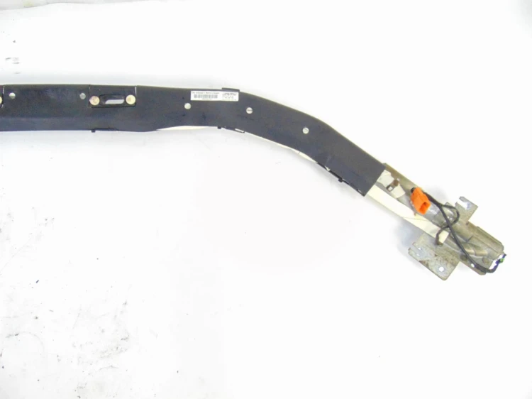 KURTYNA POWIETRZNA PRAWA MASERATI QUATTROPORTE V M139 (2004-2012)