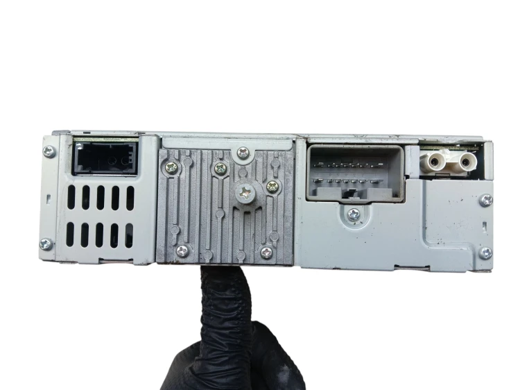 RADIO CZYTNIK VOLVO V50 (2004-2007) 2.0 D 136KM 30679249