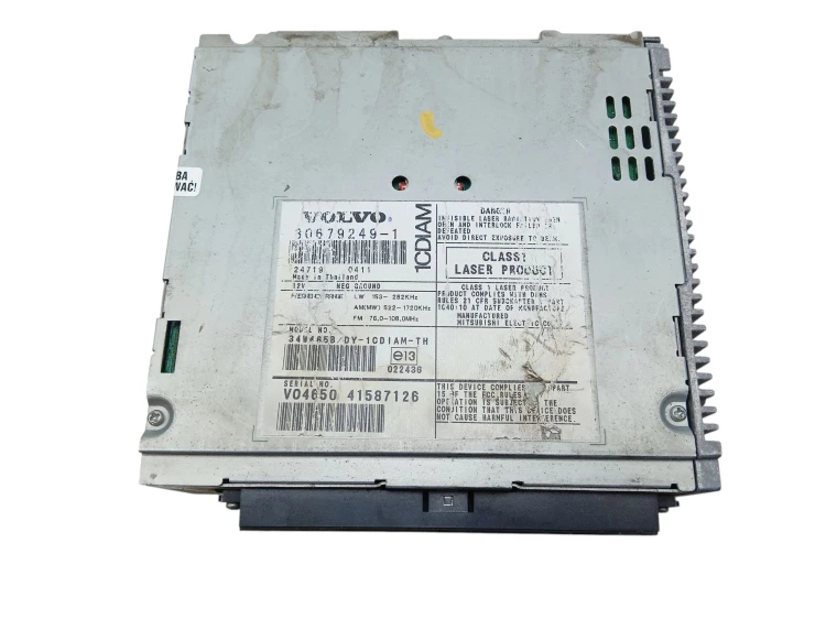 RADIO CZYTNIK VOLVO V50 (2004-2007) 2.0 D 136KM 30679249