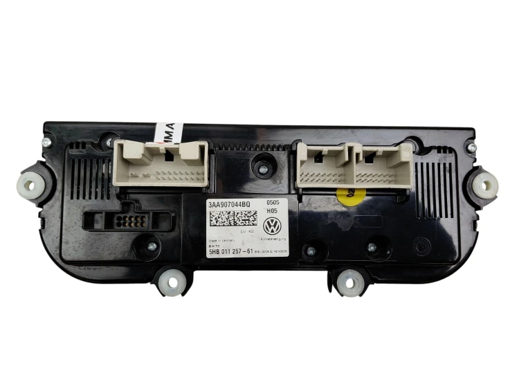PANEL KLIMATYZACJI VOLKSWAGEN PASSAT B7 (2010-2014) 2.0 TDI 177KM 3AA907044