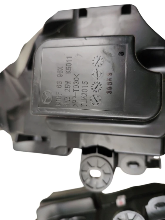 GŁOŚNIK SUBWOOFER MAZDA MX-30 (2020-) 35.5 kWh 145KM BDGF66996Y