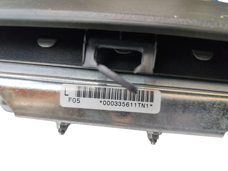 PODUSZKA KOLANOWA TOYOTA VERSO (2009-2013) 2.0 D4D 126KM
