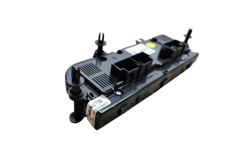 PANEL KLIMATYZACJI VOLKSWAGEN PASSAT B8 (2014-2019) 2.0 TDI 150KM 5G0907044