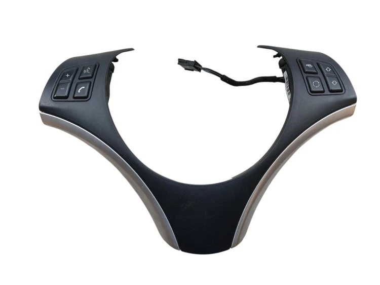 PRZYCISKI MULTIFUNKCJI KIEROWNICY BMW E81 LIFT (2007-2011) 2.0 122KM 679557
