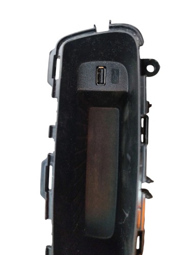 GNIAZDO USB FORD FOCUS MK3 LIFT (2014-2018) 1.5 TDCI 120KM