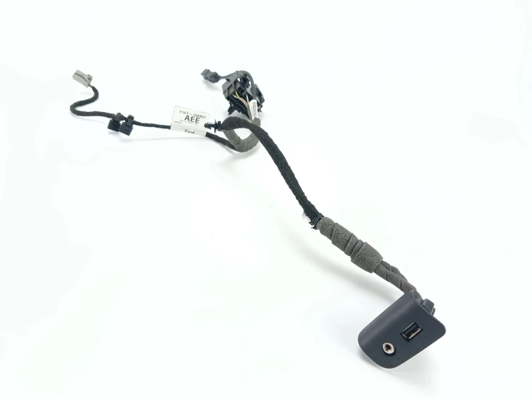 GNIAZDO USB FORD FOCUS MK3 LIFT (2014-2018) 1.5 TDCI 95KM F1ET-15K857
