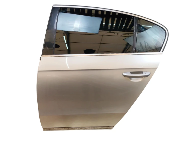 DRZWI LEWY TYŁ VOLKSWAGEN PASSAT B7 (2010-2014) 2.0 TDI 170KM