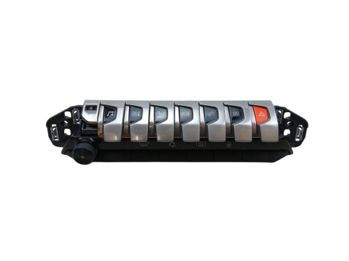 PANEL STEROWANIA ŚRODKOWY PEUGEOT 3008 II (2016-2020) 1.6 BlueHDI 120KM 982