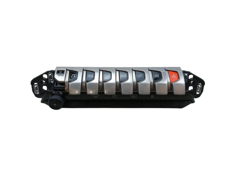 PANEL STEROWANIA ŚRODKOWY PEUGEOT 3008 II (2016-2020) 1.6 BlueHDI 120KM 982