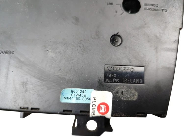 PANEL KLIMATYZACJI VOLVO V70 II (2000-2005) 2.4 D5 163KM 8651242