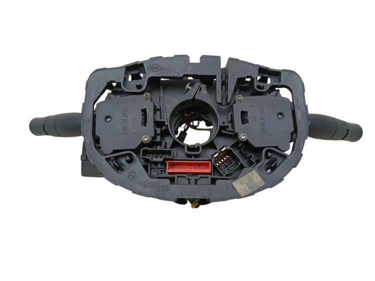 PRZEŁĄCZNIK ZESPOLONY RENAULT MEGANE II (2002-2005) 1.9 DCI 120KM 820021645