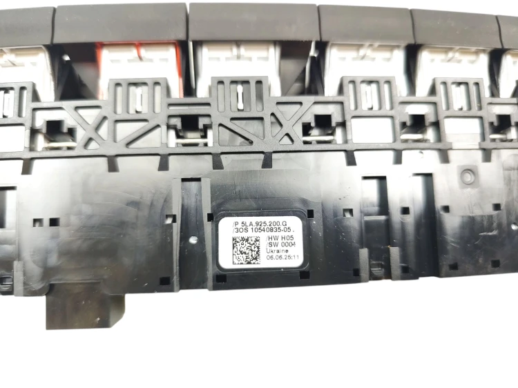 PANEL ŚRODKOWY SKODA ENYAQ LIFT (2025-) 85 286KM 210kW 5LA925200G