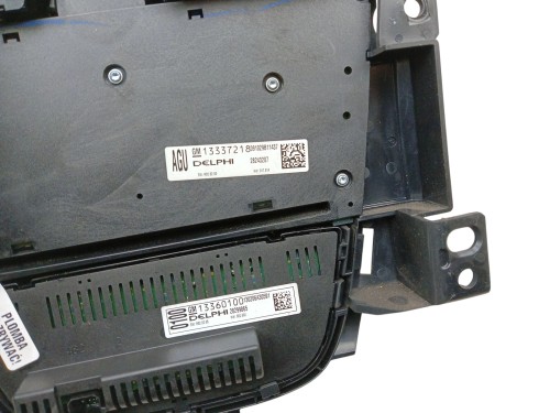 PANEL RADIA KLIMATYZACJI OPEL ASTRA J (2009-2012) 1.6 16V 115KM 13337218, 1