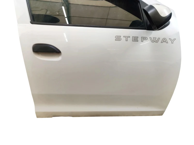 DRZWI PRAWY PRZÓD DACIA SANDERO II STEPWAY (2012-2016) 0.9 TCE 90KM