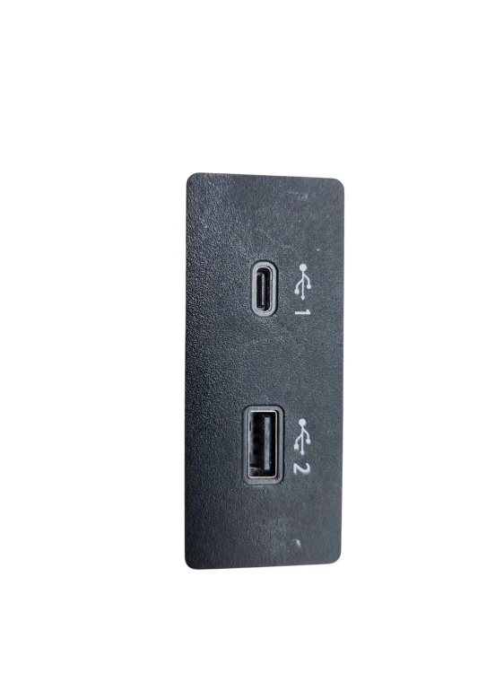 GNIAZDO USB NISSAN JUKE II F16 LIFT (2024-) 1.0 DIG-T 114KM 726045001