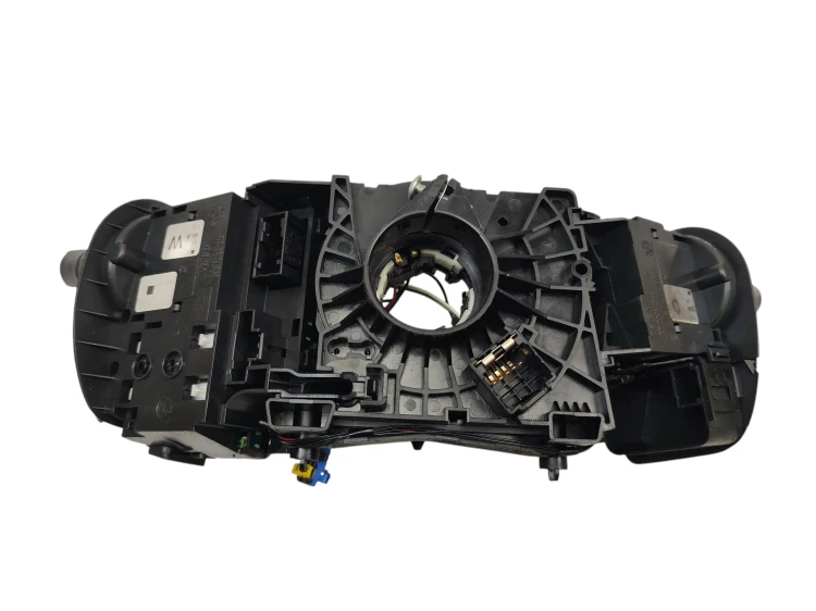PRZEŁĄCZNIK ZESPOLONY RENAULT SCENIC II LIFT (2006-2009) 1.6 16V 112KM 8200