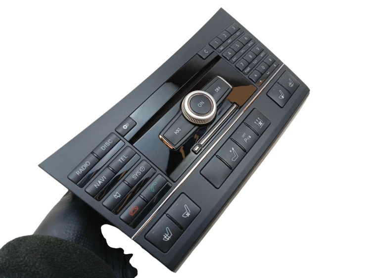 RADIO MERCEDES E W212 (2009-2012) 3.0 CDI 231KM A2129008404