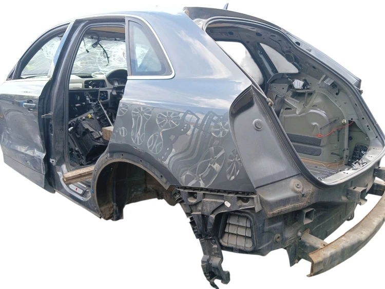 BŁOTNIK LEWY TYŁ AUDI Q3 I 8U (2011-2014) 2.0 TDI 177KM