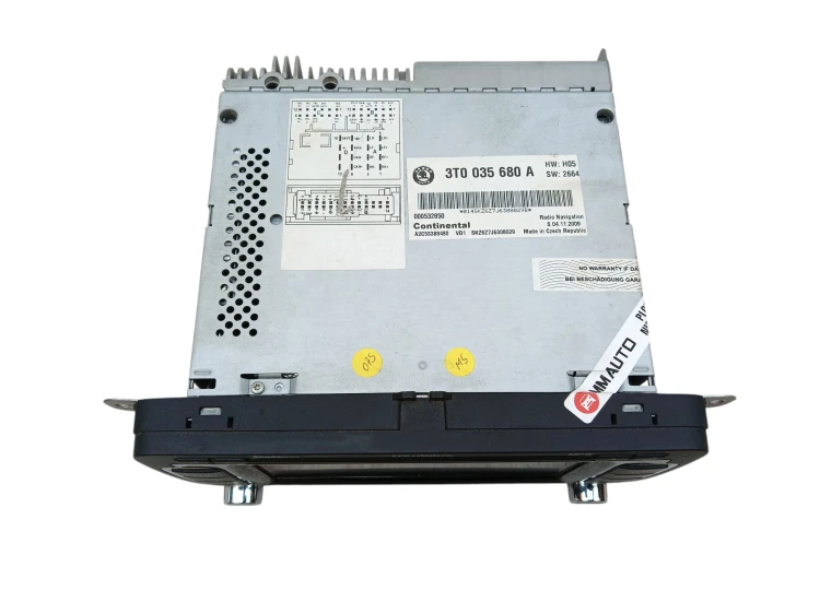 RADIO SKODA SUPERB II (2008-2013) 2.0 TDI 170KM 3T0035680A