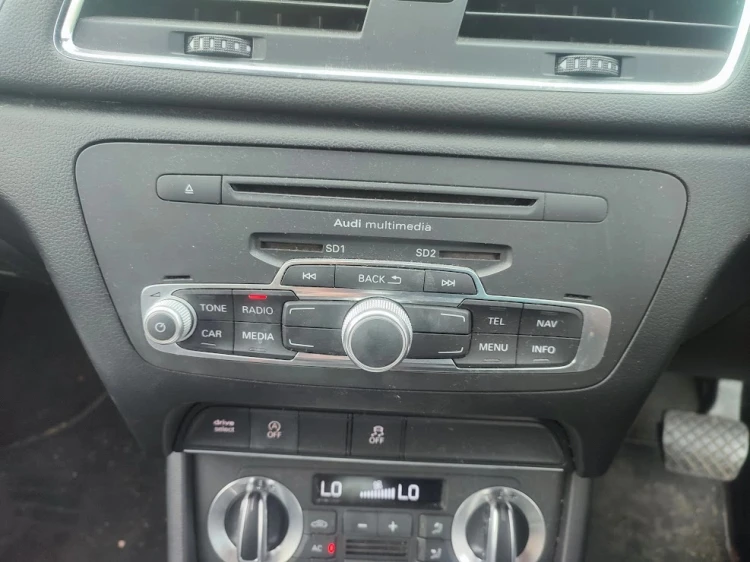 RADIO AUDI Q3 I 8U (2011-2014) 2.0 TDI 177KM 8U0035192D