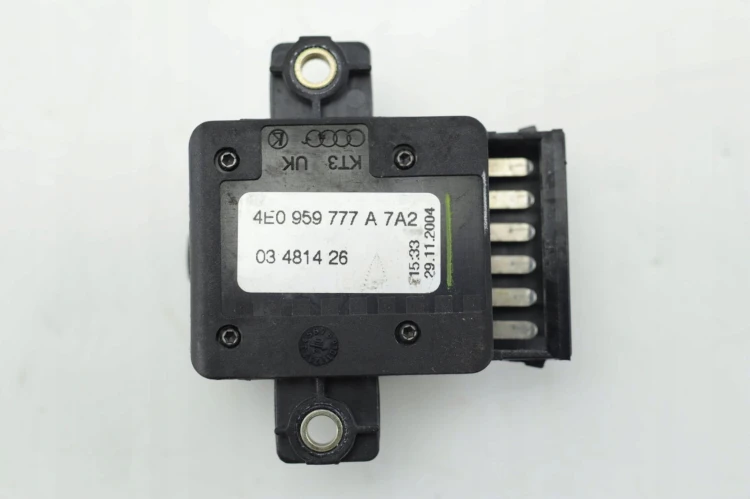 PRZEŁĄCZNIK REGULACJI FOTELA AUDI A8 D3(2002-2009) 4.2 V8 4E0959766B