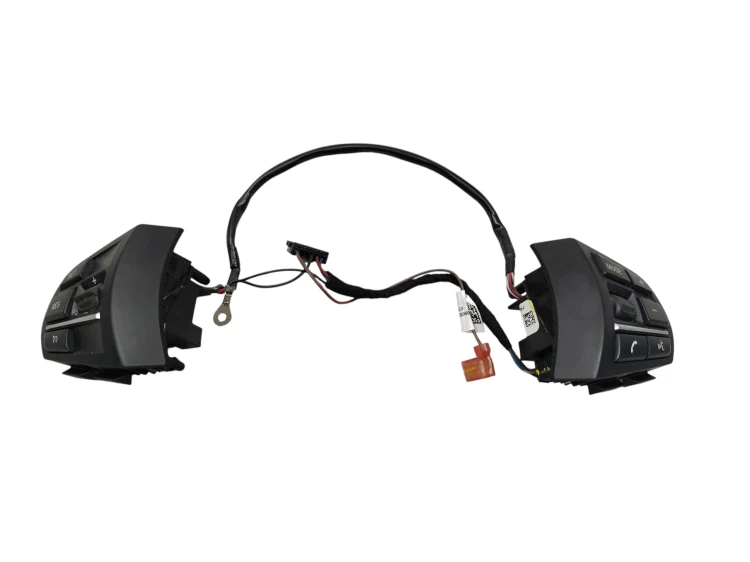 PRZYCISKI MULTIFUNKCJI KIEROWNICY BMW X3 F25 LIFT (2014-2017) 2.0 D 190KM 9