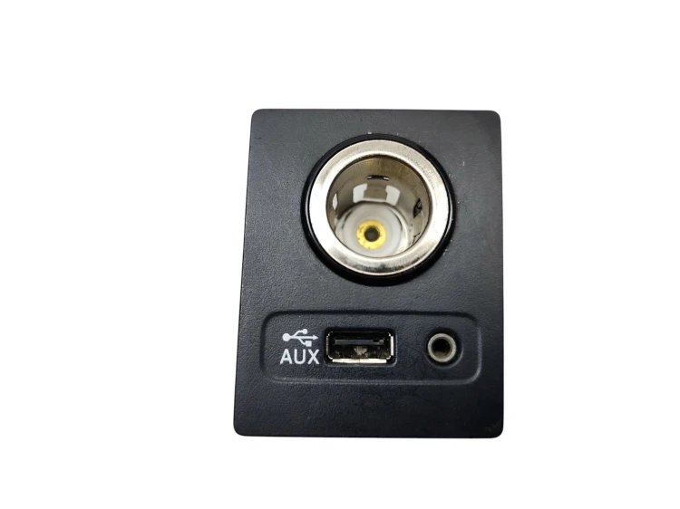 GNIAZDO USB SKODA SUPERB III (2015-2019) 2.0 TDI 150KM 5Q0035726E