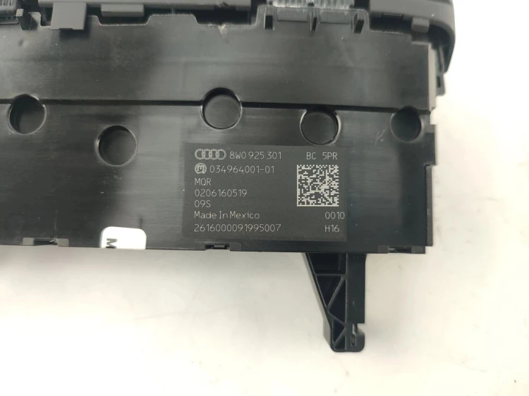 PANEL PRZEŁĄCZNIK DRIVE SELECT AUDI A4 B9 (2015-2019) 1.4 TFSI 150KM 8W0925