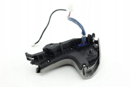 PRZYCISKI KIEROWNICY TOYOTA CAMRY VII ACV40 (2006-2011) 2.4 16V 2AZFE 33659