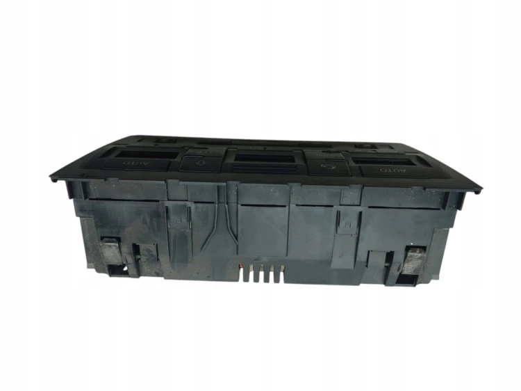 PANEL KLIMATYZACJI AUDI A4 B7 (2004-2008) 2.5 TDI 163KM 8E0820043AM