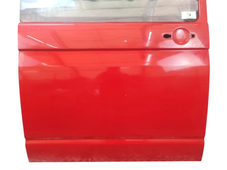 DRZWI PRAWY BOK VOLKSWAGEN CARAVELLE 1.9 TDI 85KM