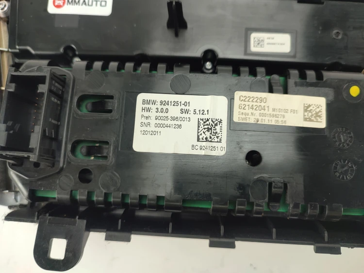 PANEL RADIA KLIMATYZACJI BMW F07 GRAN TURISMO (2009-2013) 3.0 D 245KM 92412