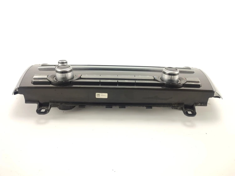 PANEL RADIA KLIMATYZACJI BMW F07 GRAN TURISMO (2009-2013) 3.0 D 245KM 92412