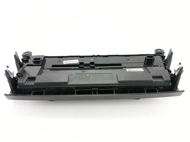 PANEL RADIA KLIMATYZACJI BMW F20 (2011-2015) 2.0 D 116KM 9207197