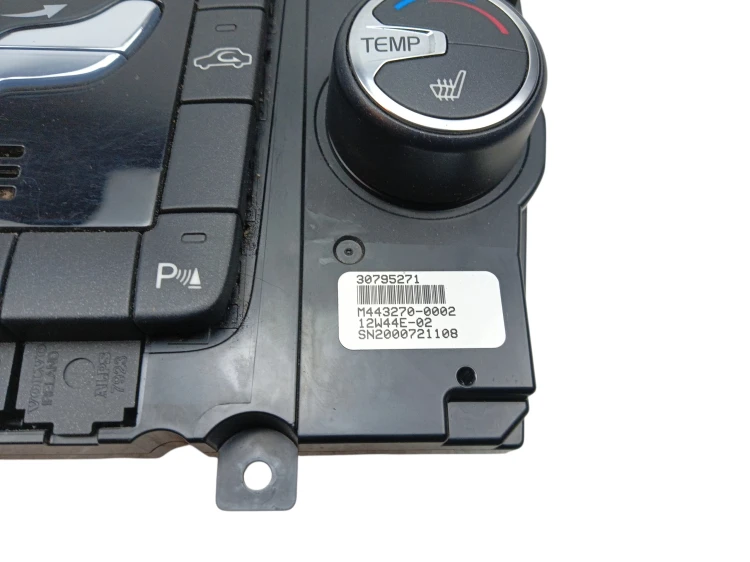 PANEL RADIA KLIMATYZACJI VOLVO V70 III LIFT (2011-2013) 2.0 T5 213KM 307952