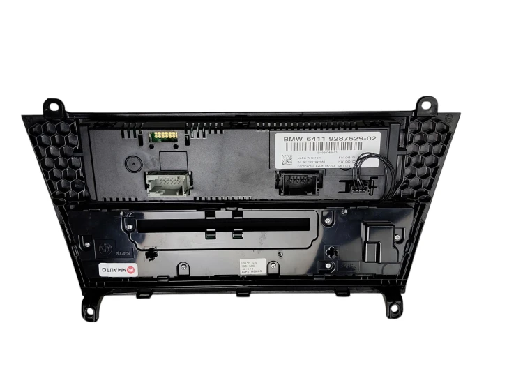 PANEL RADIA KLIMATYZACJI BMW X3 F25 (2010-2014) 2.0 D 184KM 9287629