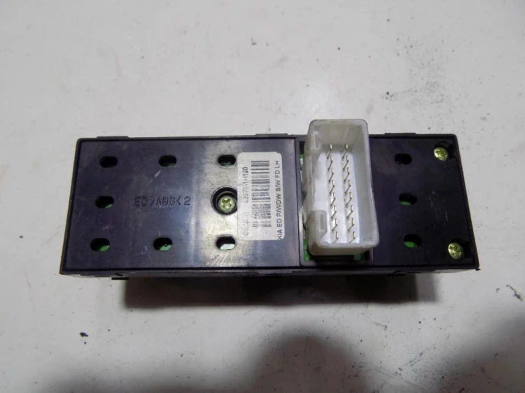 PANEL STEROWANIA SZYB KIA CEED I LIFT (2006-2012)