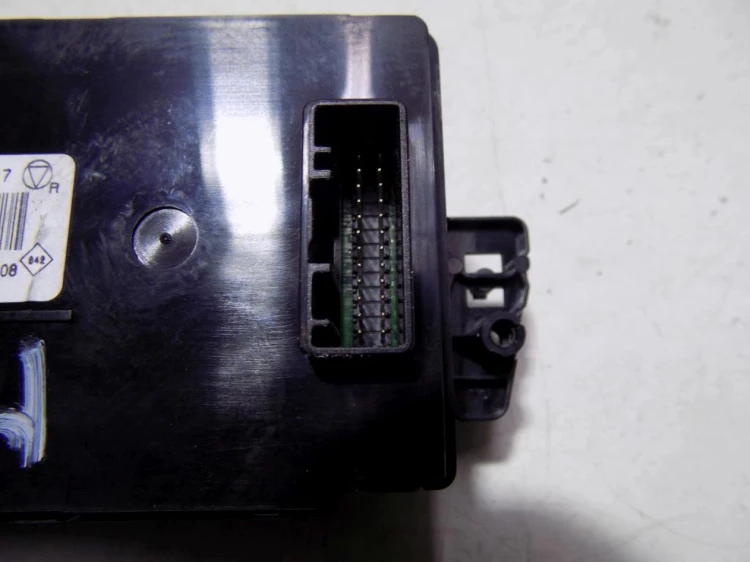 PANEL NAWIEWU RENAULT SCENIC III (2009-2013)