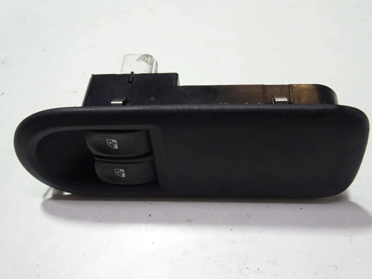 PANEL STEROWANIA SZYB RENAULT CLIO III (2005-2009)