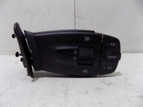 PRZEŁĄCZNIK STEROWANIA RADIA SEAT IBIZA IV 5J0959849