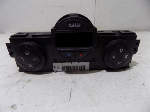 PANEL NAWIEWU RENAULT SCENIC II (2003-2005)