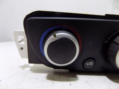 PANEL NAWIEWU RENAULT MEGANE III (2008-2013)