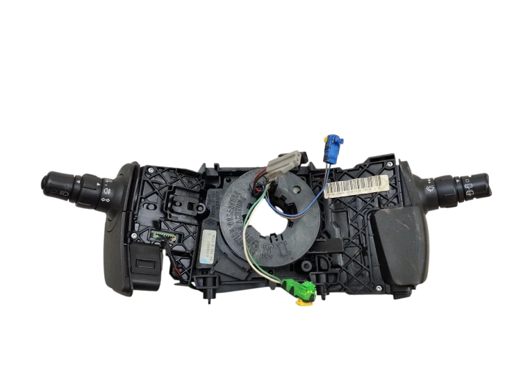 PRZEŁĄCZNIK ZESPOLONY RENAULT SCENIC II (2003-2005) 1.9 DCI 120KM 770106040