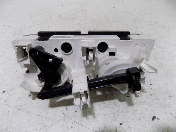 PANEL NAWIEWU PEUGEOT 308 T7 (2007-2013)