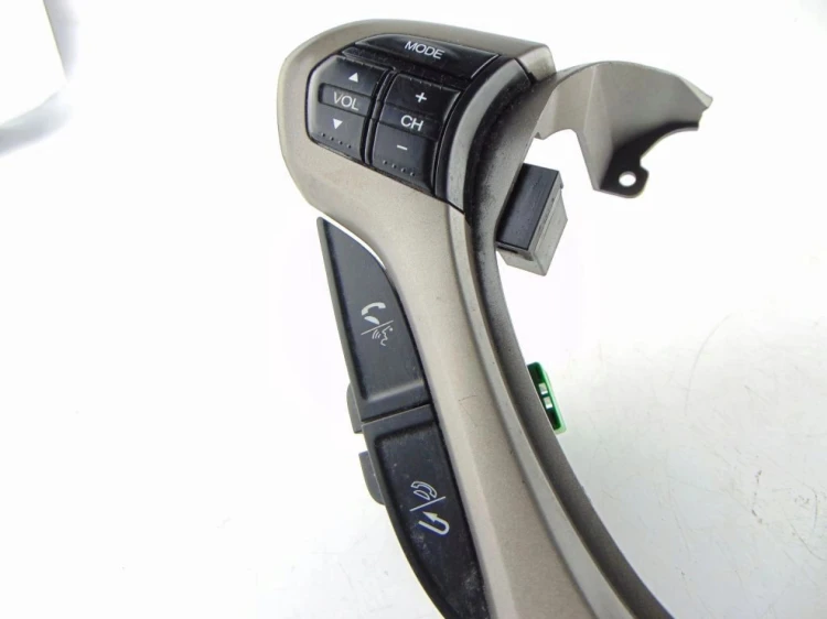 PRZYCISKI KIEROWNICY HONDA CIVIC VIII (2006-2011) 2.2 ICTDI