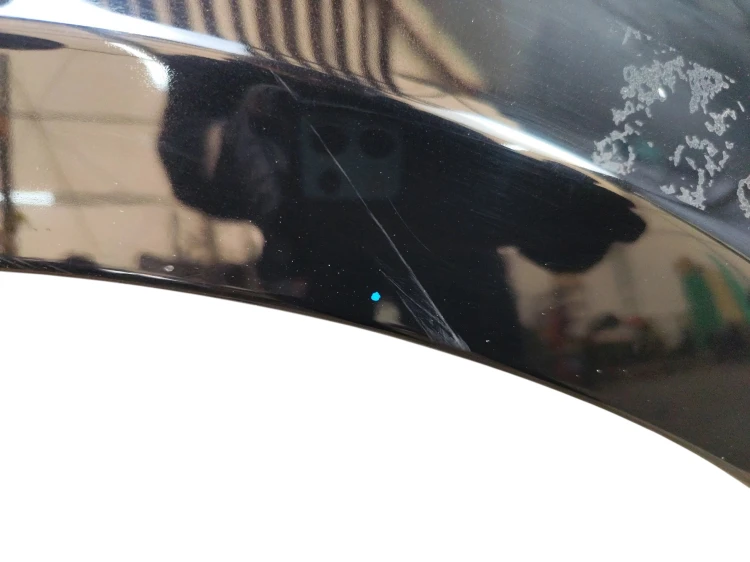 BŁOTNIK PRAWY PRZÓD VOLVO V40 II (2012-2016) 2.0 D2 120KM