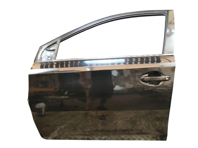 DRZWI LEWY PRZÓD TOYOTA AURIS II E18 (2012-2015) 1.8 HYBRID 136KM