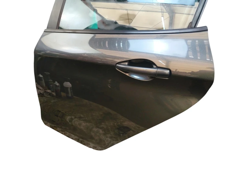 DRZWI LEWY TYŁ PEUGEOT 208 I (2012-2015) 1.2 VTI 82KM