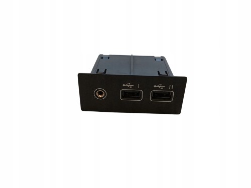 GNIAZDO USB RENAULT CLIO V LIFT (2023-) 1.6 E-TECH 143KM 284H39520R