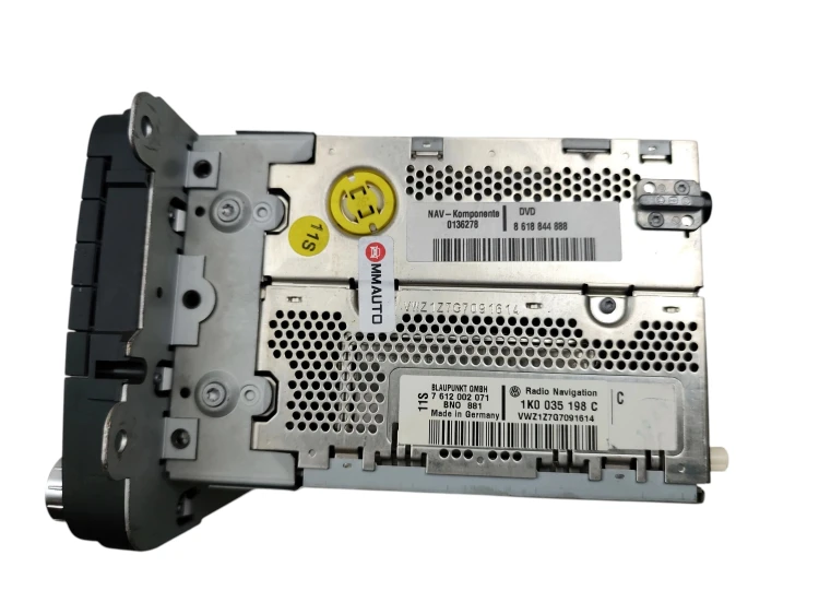 RADIO VOLKSWAGEN PASSAT B6 (2005-2010) 2.0 TDI 140KM 1K0035198C 7612002071